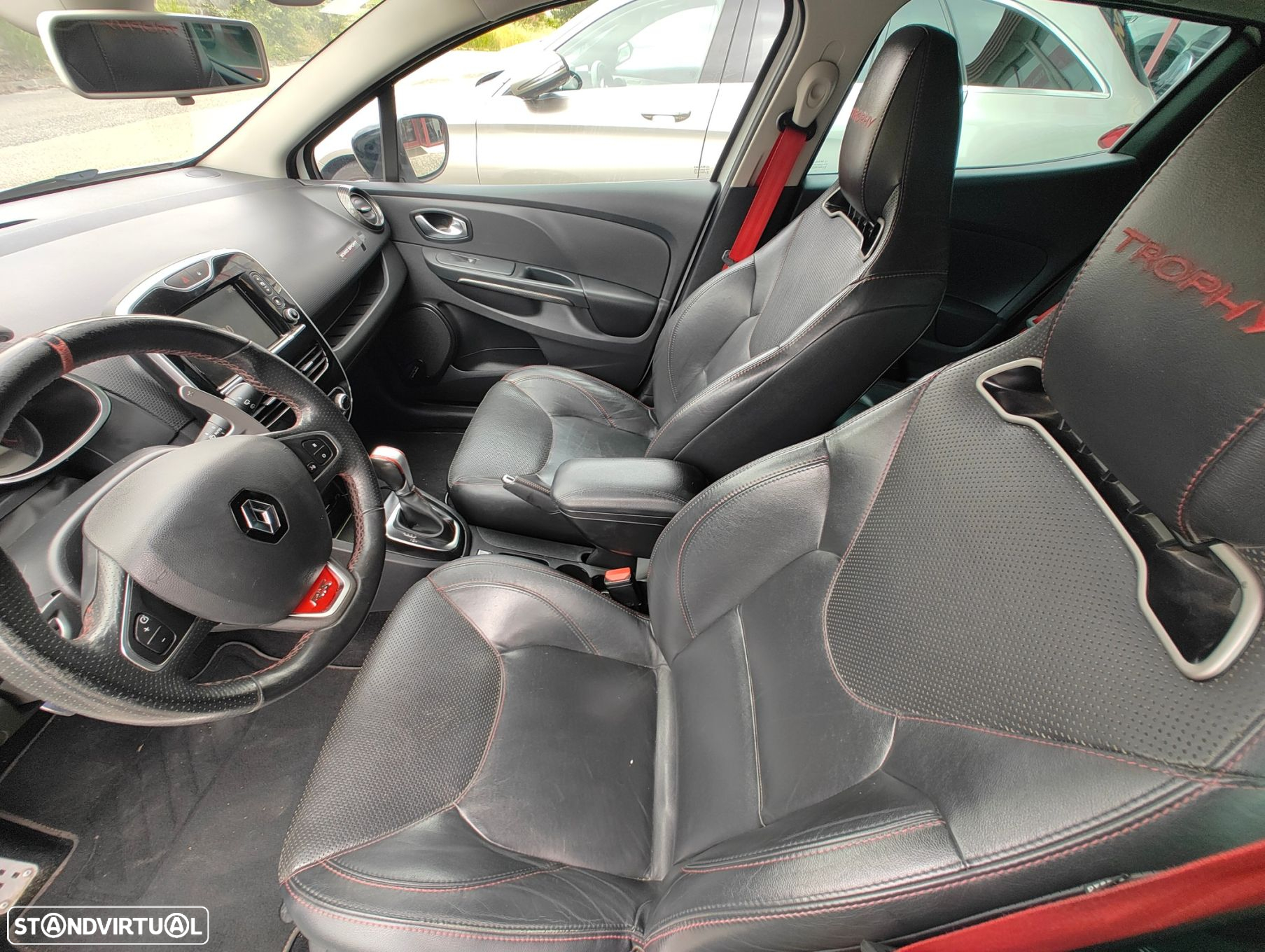 Renault Clio 1.6 T RS Trophy EDC - 9