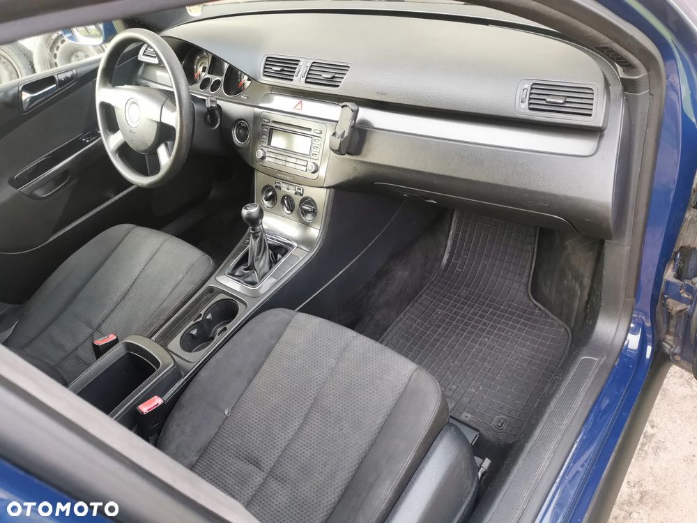 Volkswagen Passat 1.9 TDI Trendline - 7