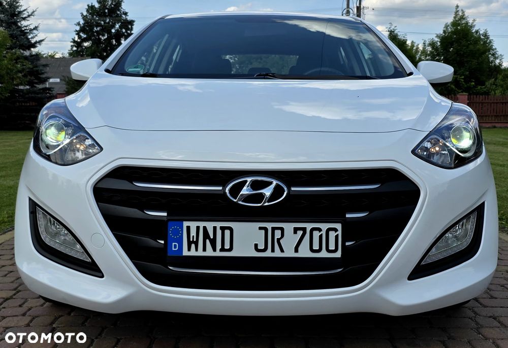Hyundai i30 1.4 Classic + - 13