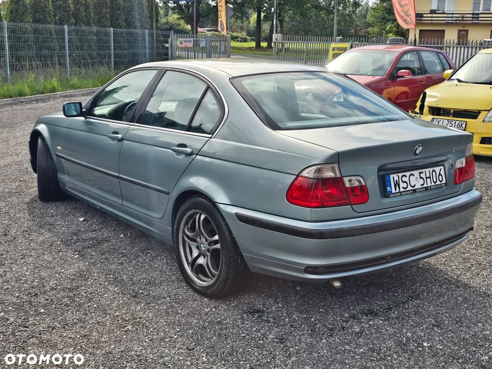 BMW Seria 3 320d - 4