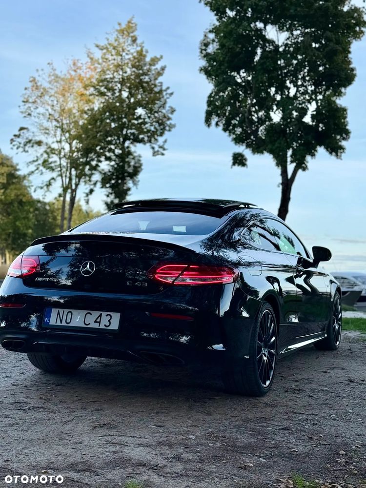 Mercedes-Benz Klasa C AMG 43 4-Matic - 9