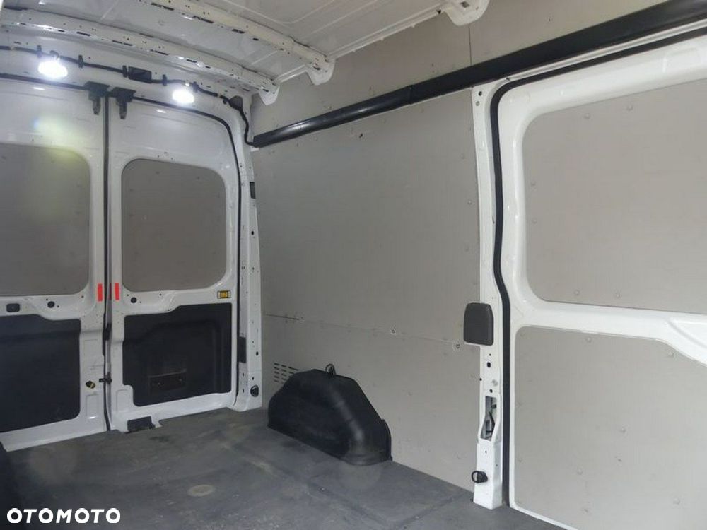 Ford Transit - 16