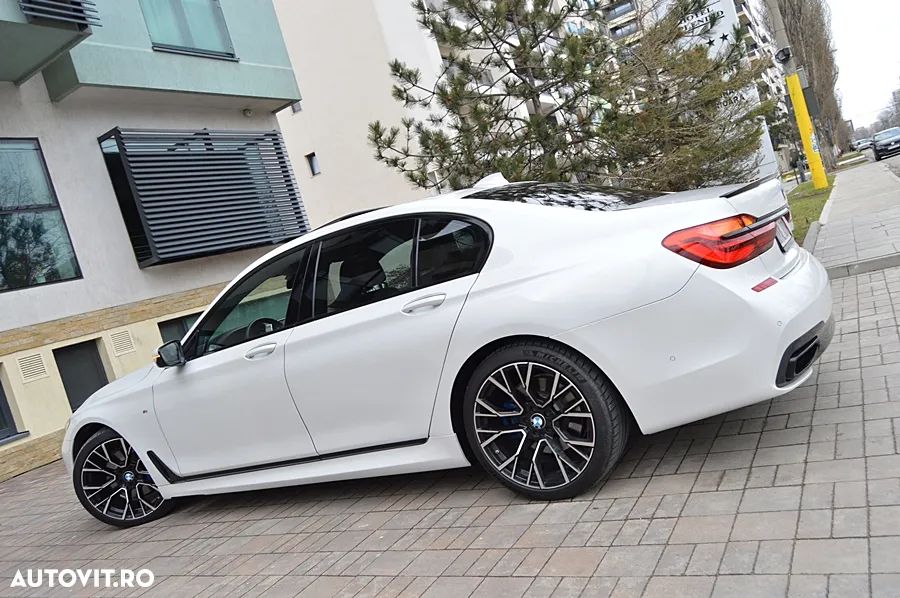 BMW Seria 7 - 25