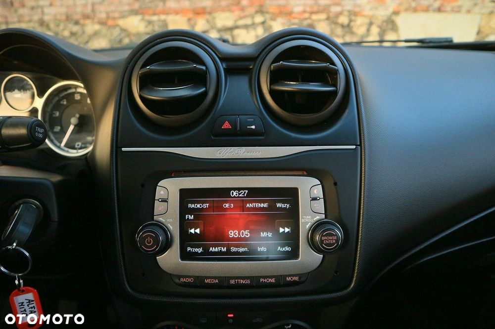 Alfa Romeo Mito 1.4 8V Junior - 8