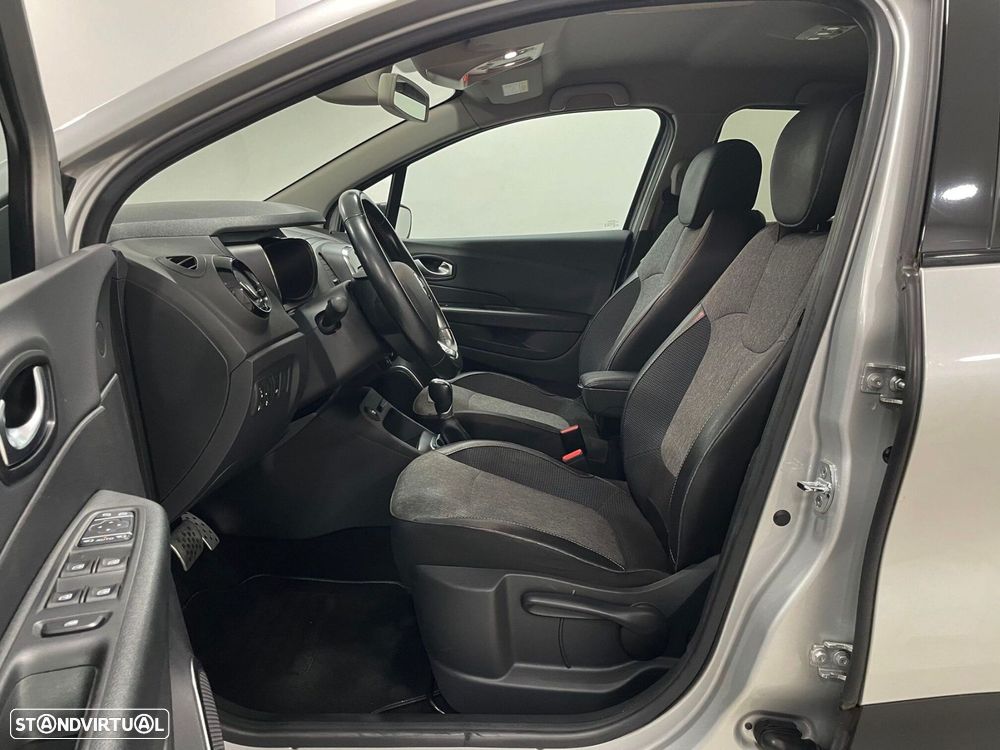 Renault Captur 1.5 dCi Exclusive EDC - 10