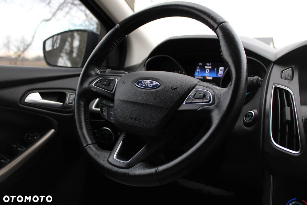 Ford Focus - 17