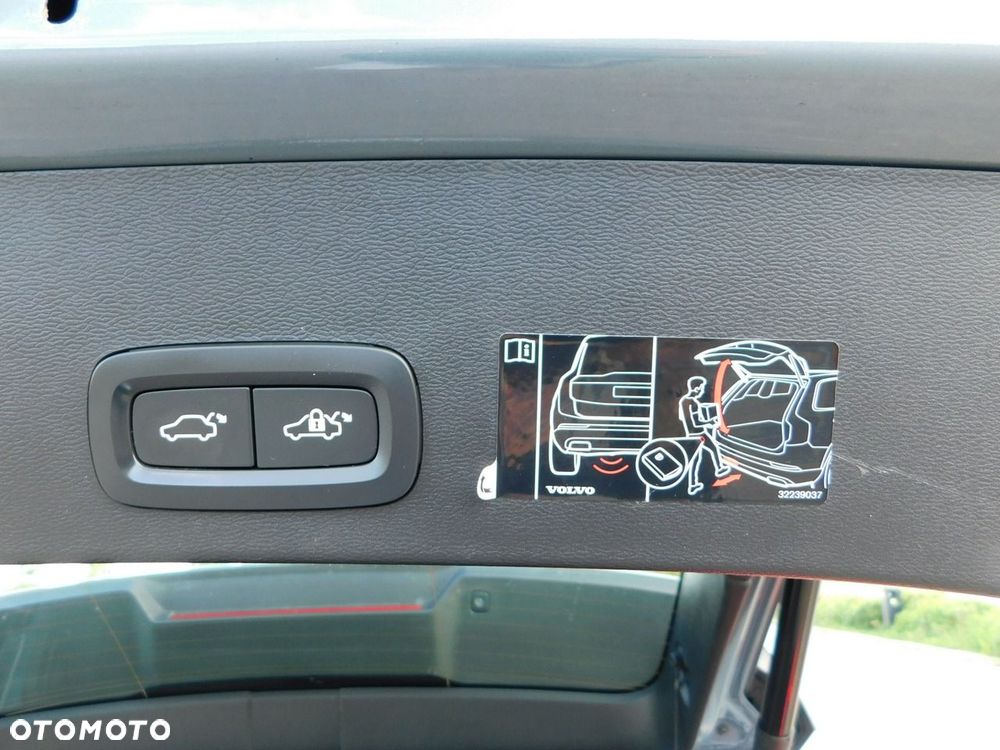 Volvo XC 40 - 22