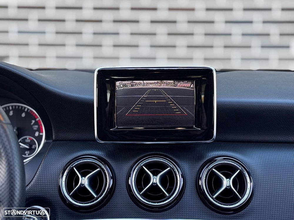 Mercedes-Benz A 180 (BlueEFFICIENCY) - 13