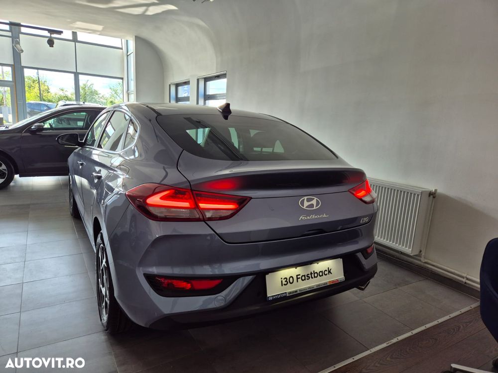 Hyundai i30 1.5 T-GDI MHEV 160CP 7DCT Highway - 7