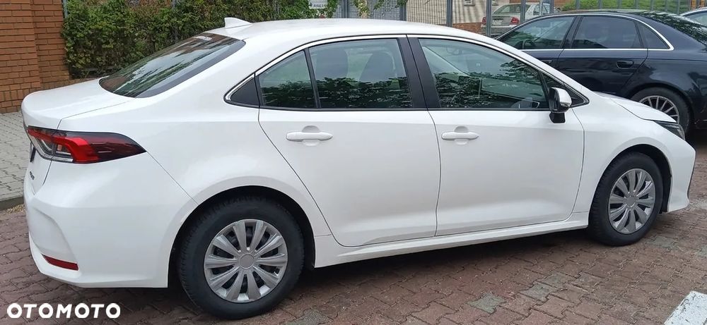 Toyota Corolla 1.8 Hybrid Active - 3