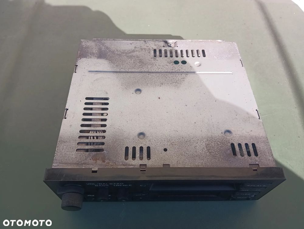 Oryginalne radio Jeep Cherokee Wrangler Klasyk - 3