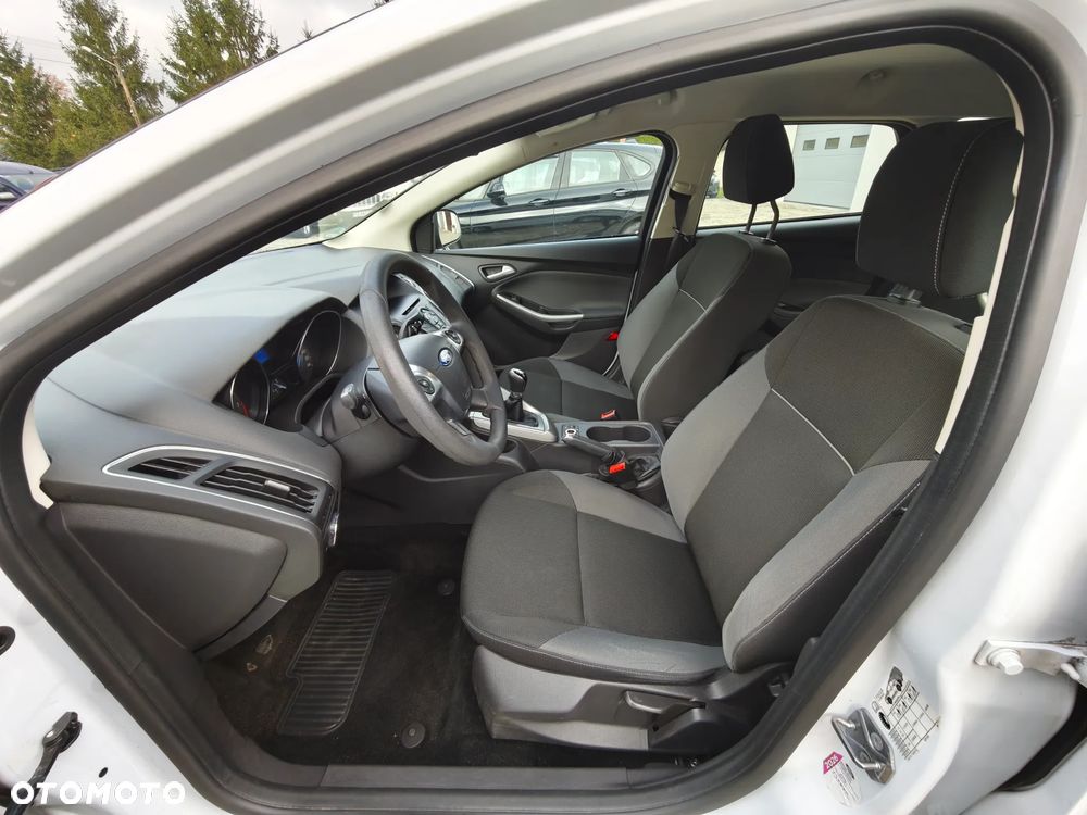 Ford Focus - 12