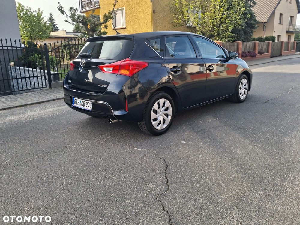 Toyota Auris 1.6 Executive - 6