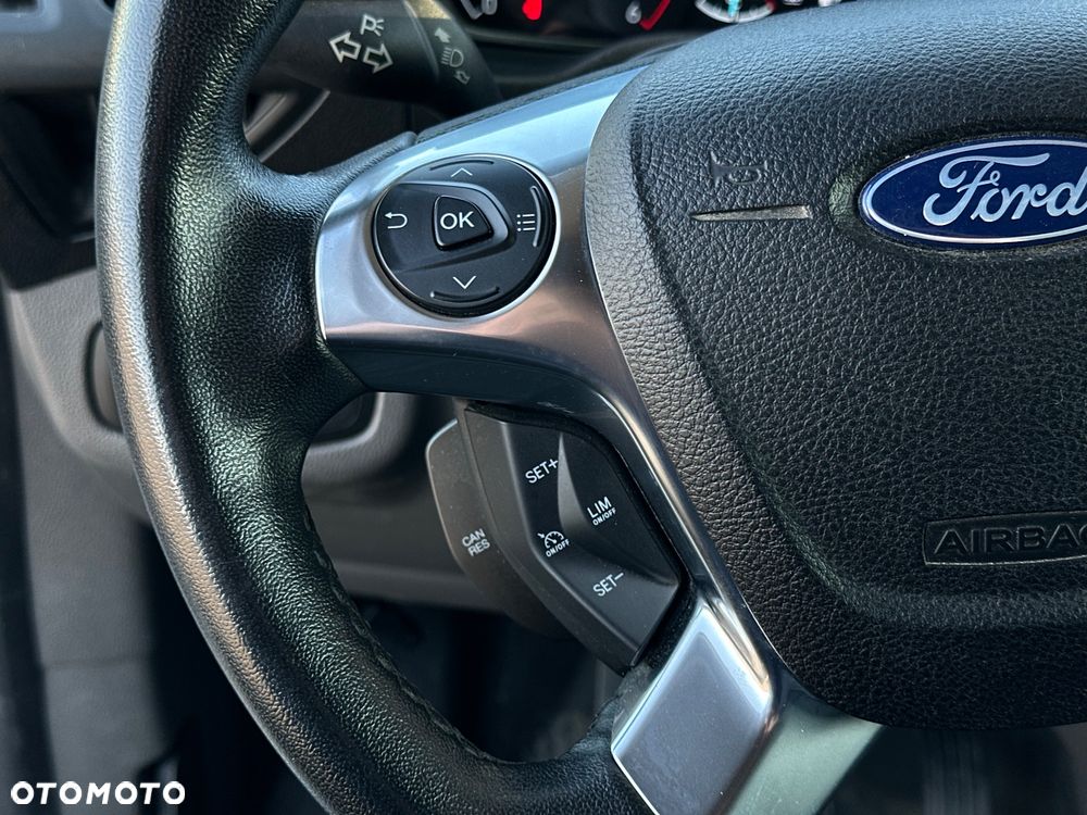 Ford TRANSIT CONNECT - 10