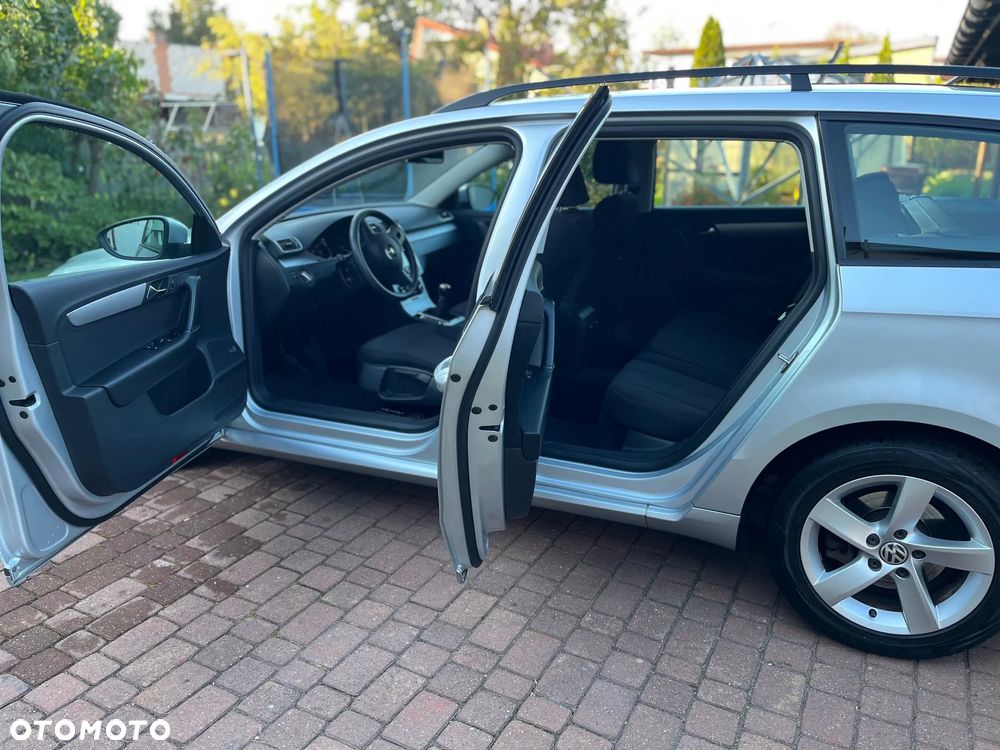 Volkswagen Passat 1.8 TSI Trendline - 10
