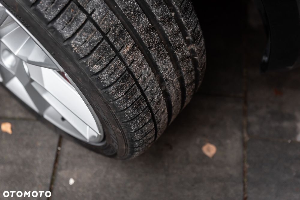 Skoda Octavia 2.0 TDI DSG RS - 20