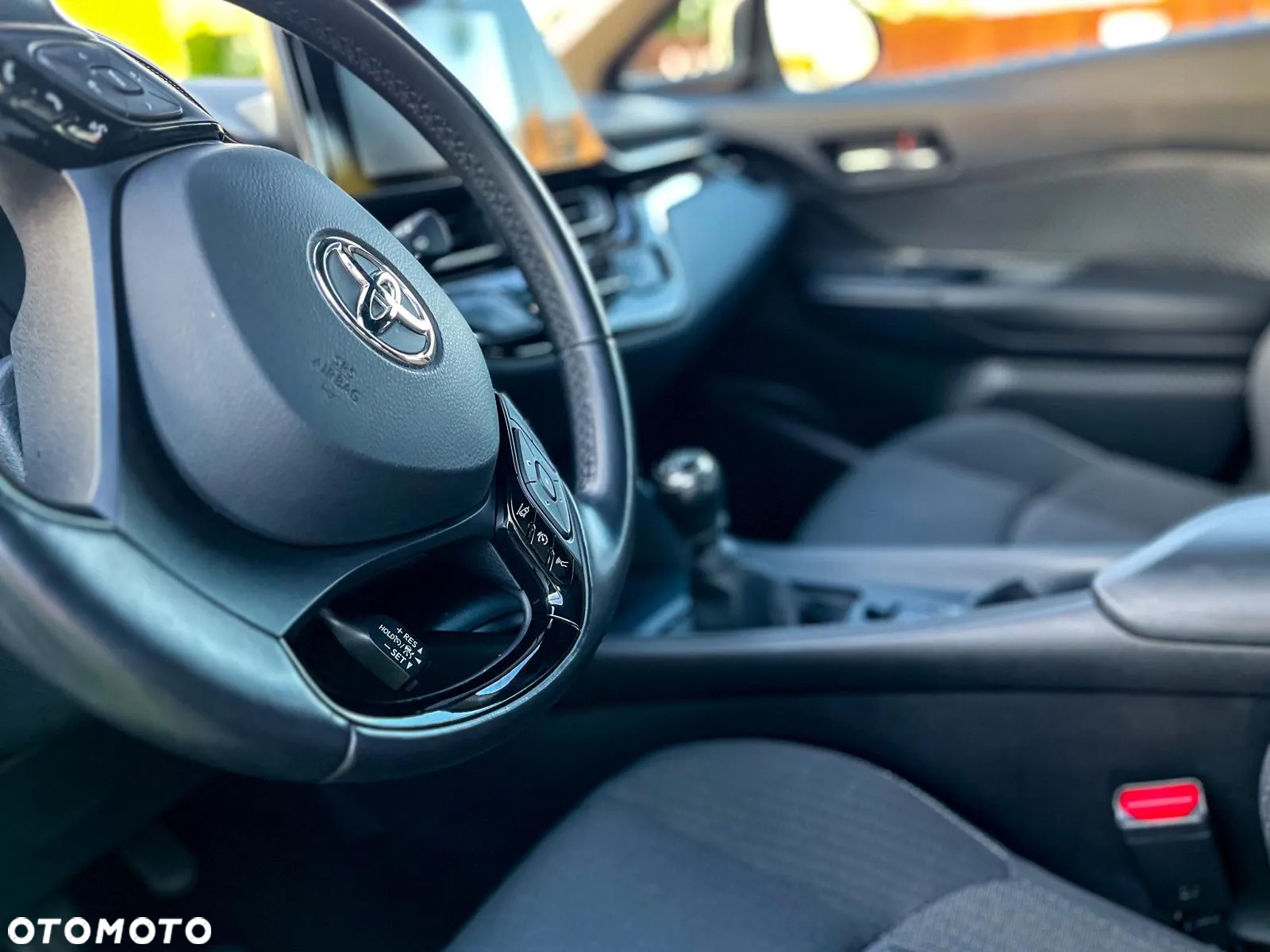Toyota C-HR 1.2 T Premium - 11