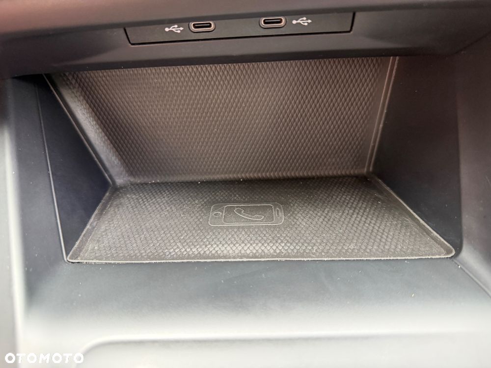 Volkswagen Golf 1.5 TSI EVO Style - 34