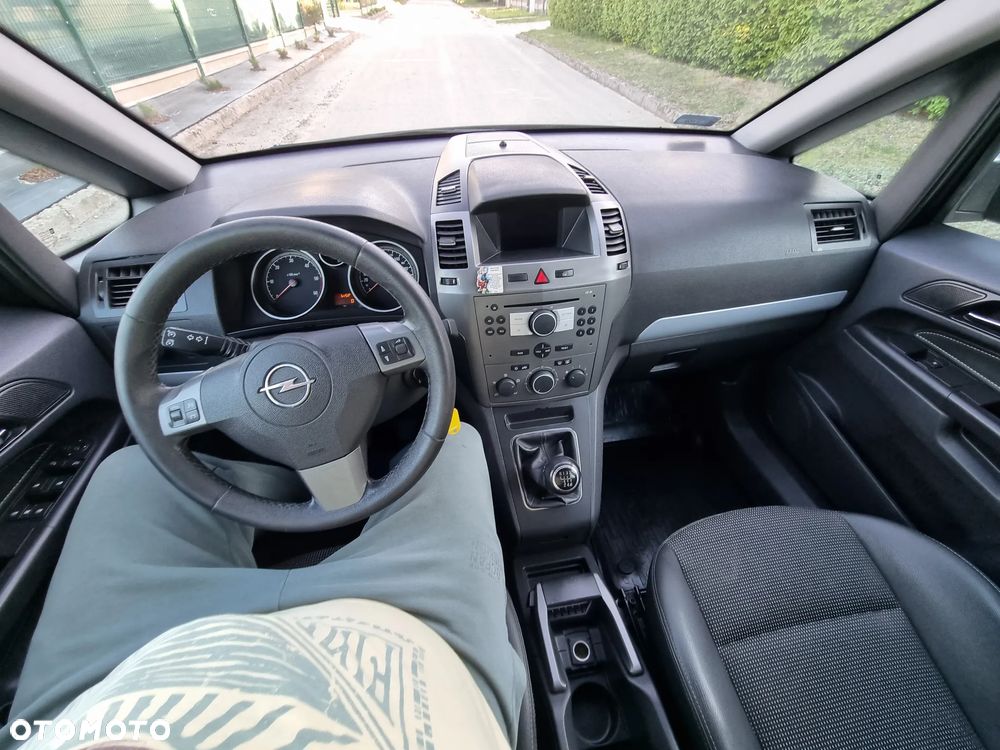 Opel Zafira 1.9 CDTI Cosmo - 7