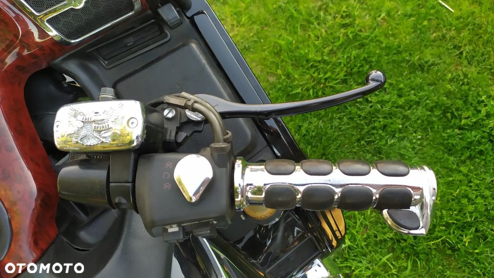Honda GL - 24