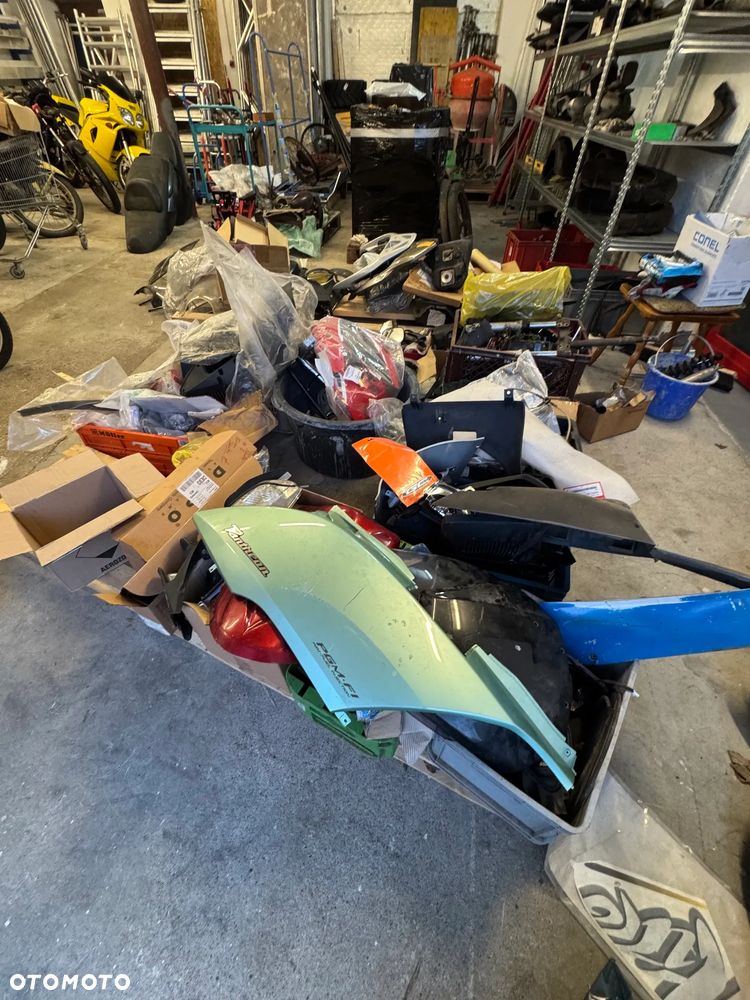 Skutery 50-125 cm³ + DUŻO CZĘŚCI | Honda, Peugeot | Konwolut / Hurt - 25