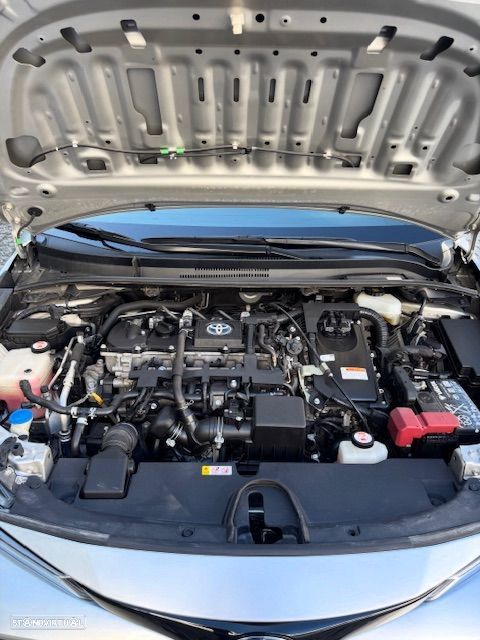 Toyota Corolla Touring Sports 1.8 Hybrid Comfort+P.Sport - 16