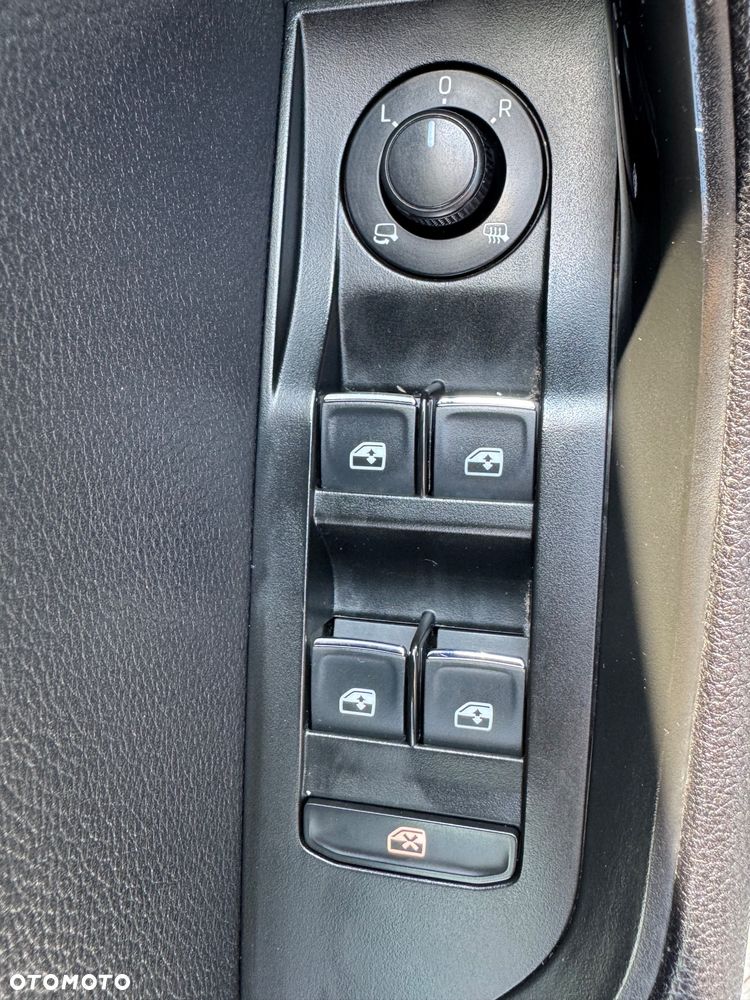 Skoda Superb 2.0 TDI Style DSG - 20