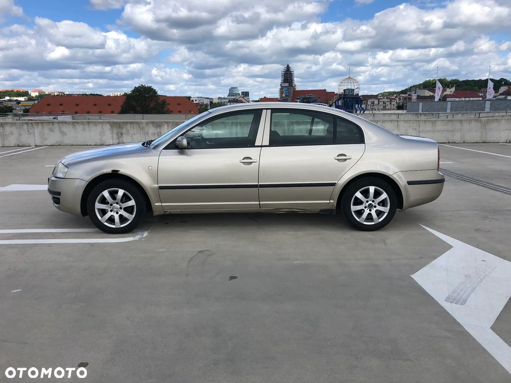 Skoda Superb 2.0 TDI Comfort - 15