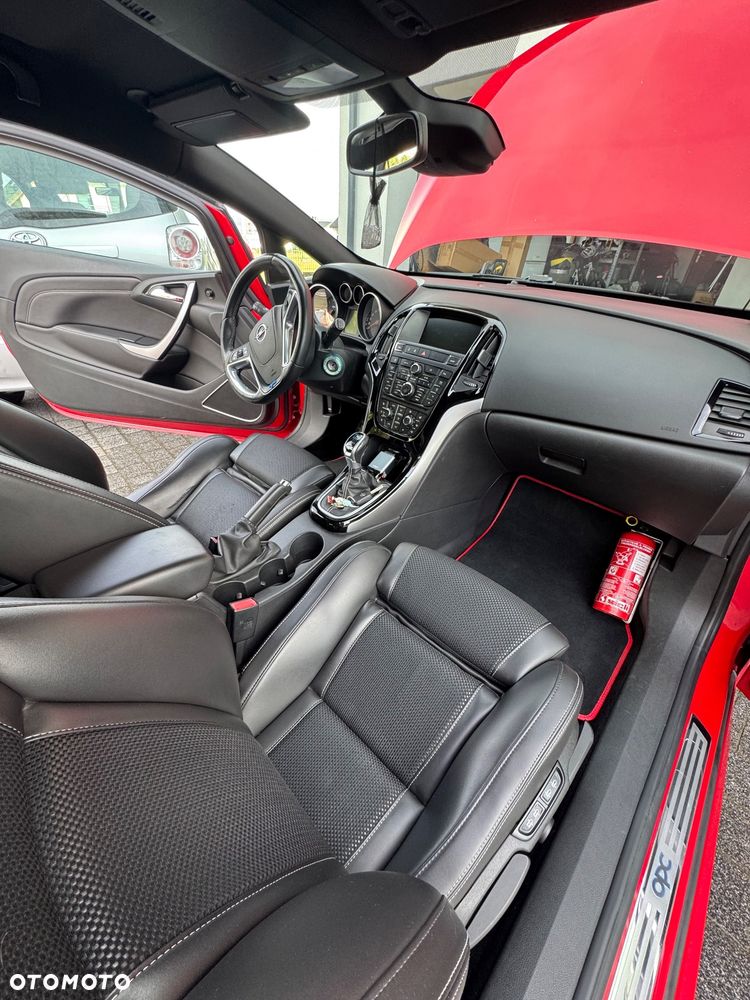Opel Astra OPC Start/Stop - 16