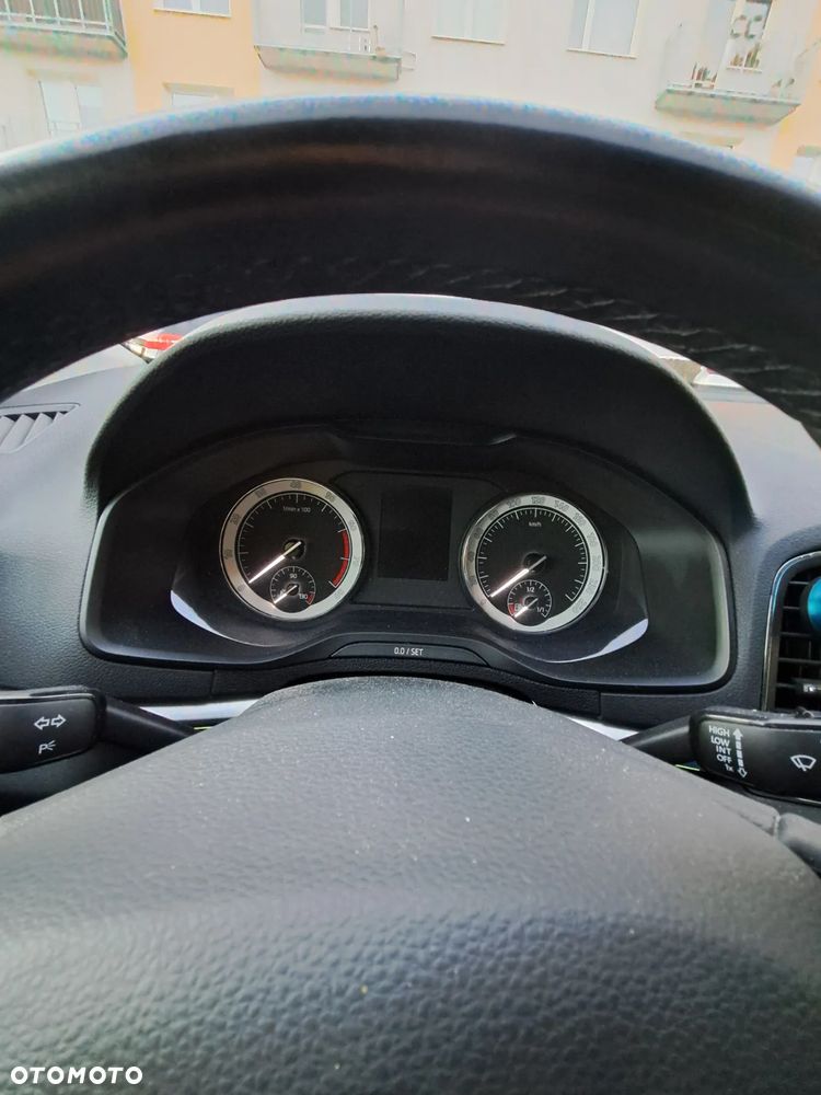 Skoda Karoq 1.5 TSI ACT 4x2 Style - 10