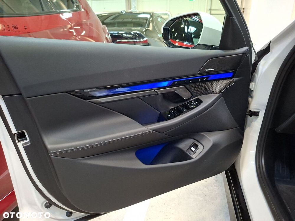 BMW Seria 5 - 12