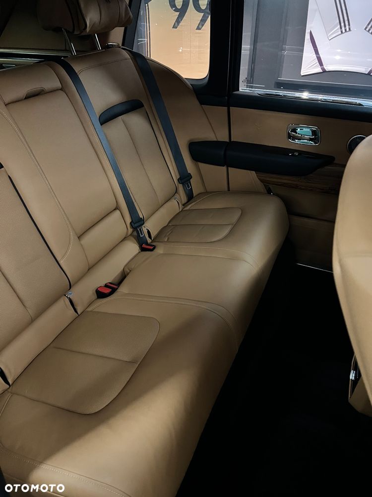 Rolls-Royce Cullinan - 7