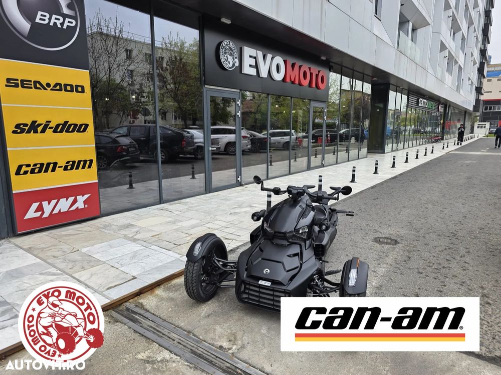 Can-Am Ryker 900 - 1