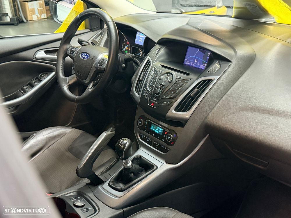 Ford Focus 1.6 TDCi DPF S&S Titanium - 8