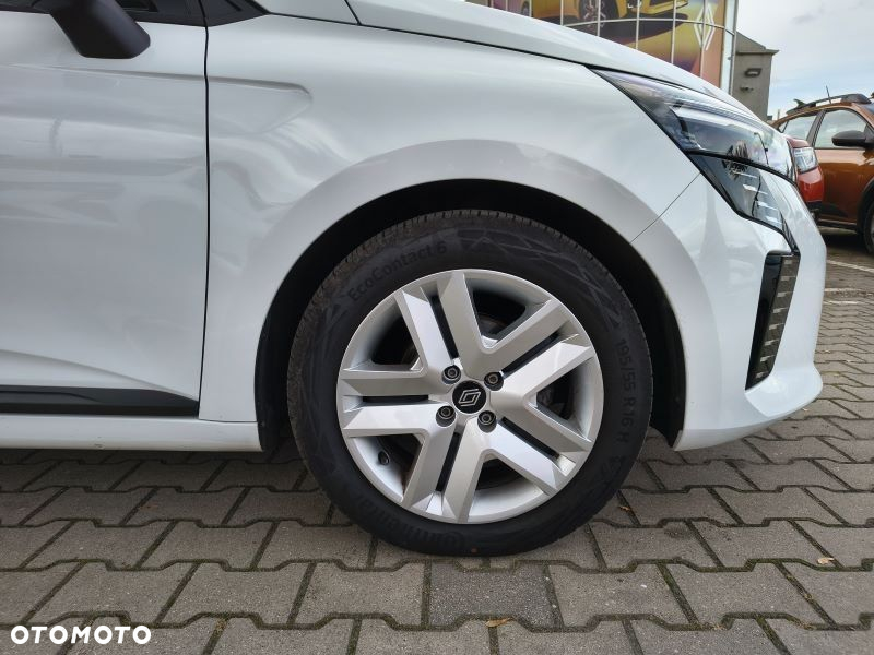 Renault Clio - 23