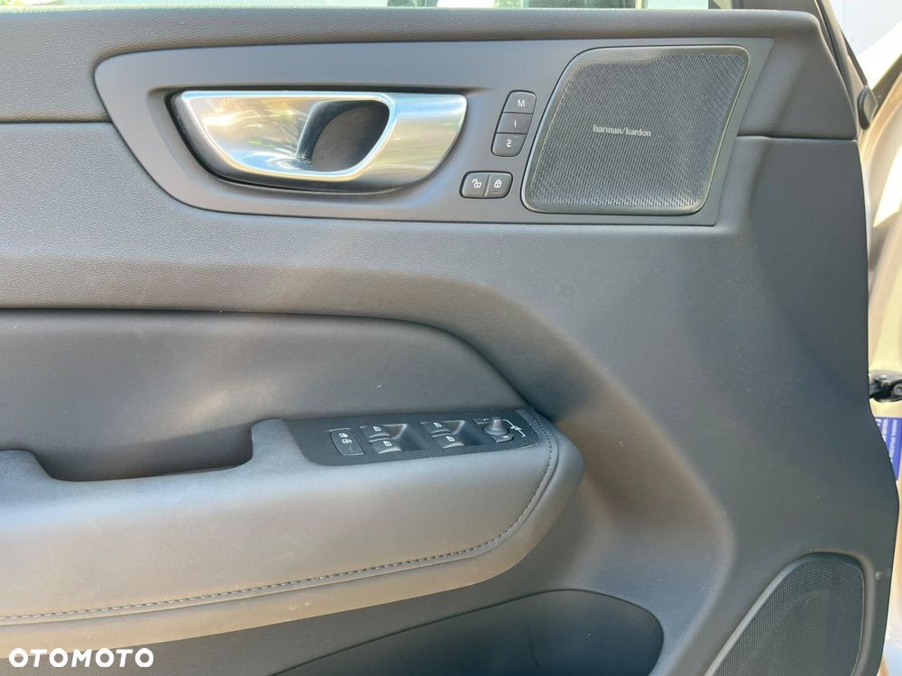 Volvo XC 60 - 16