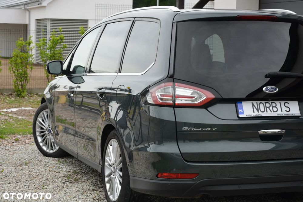 Ford Galaxy - 25