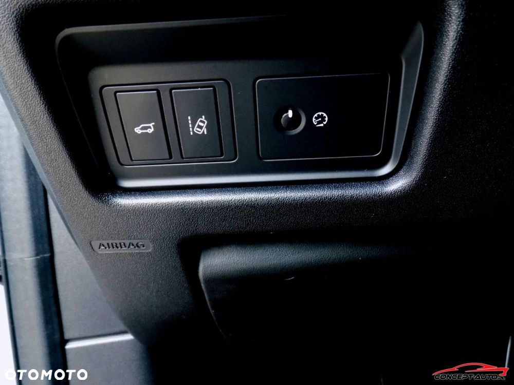 Land Rover Discovery Sport - 31