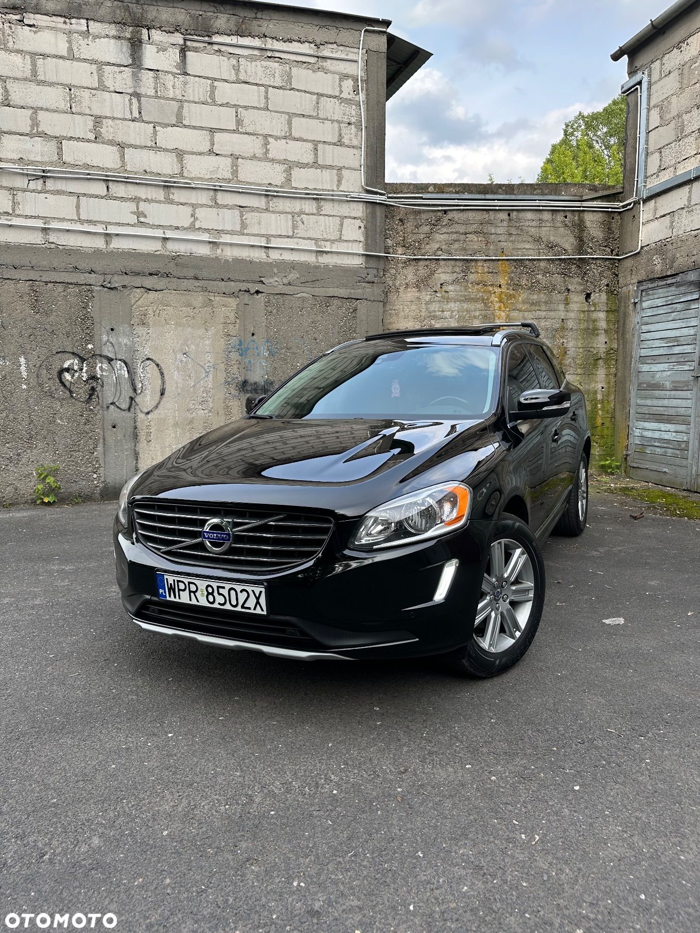Volvo XC 60 T6 AWD Drive-E Momentum - 1