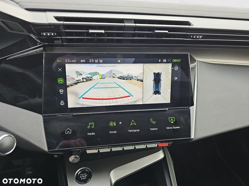 Peugeot 408 - 15