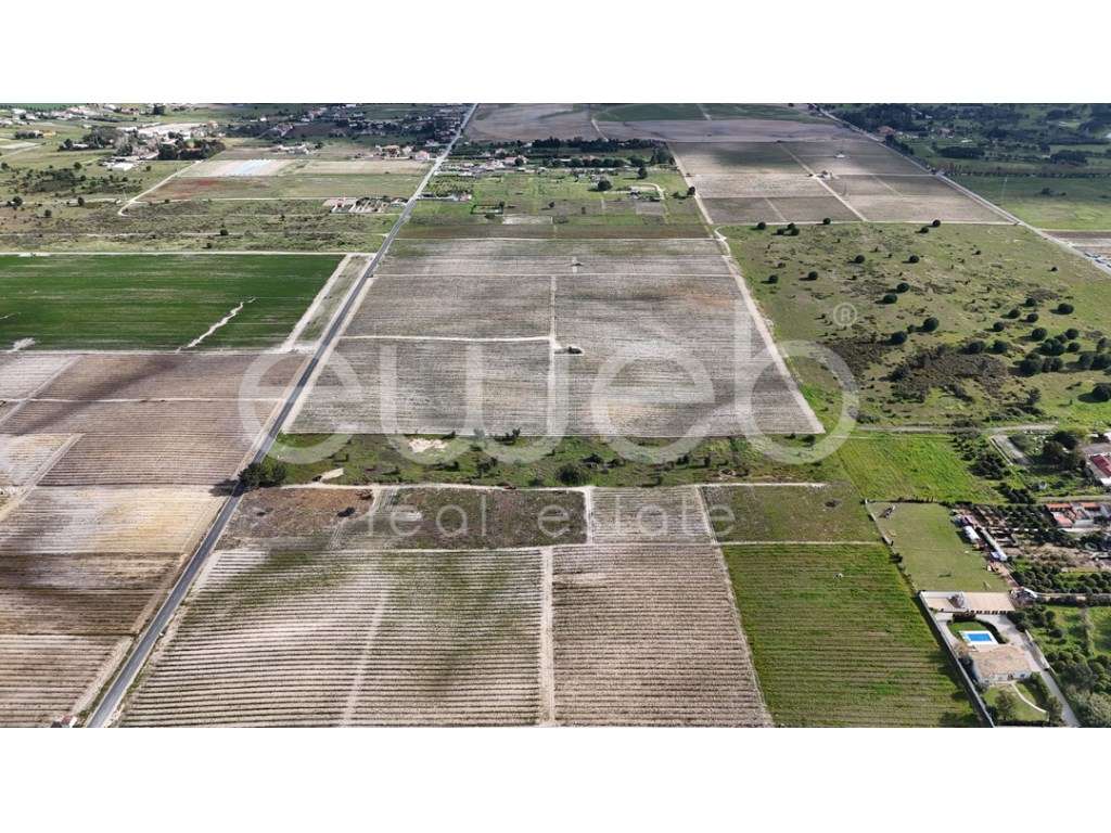 Lote de terreno rústico com 14725m2 - Grande imagem: 4/24