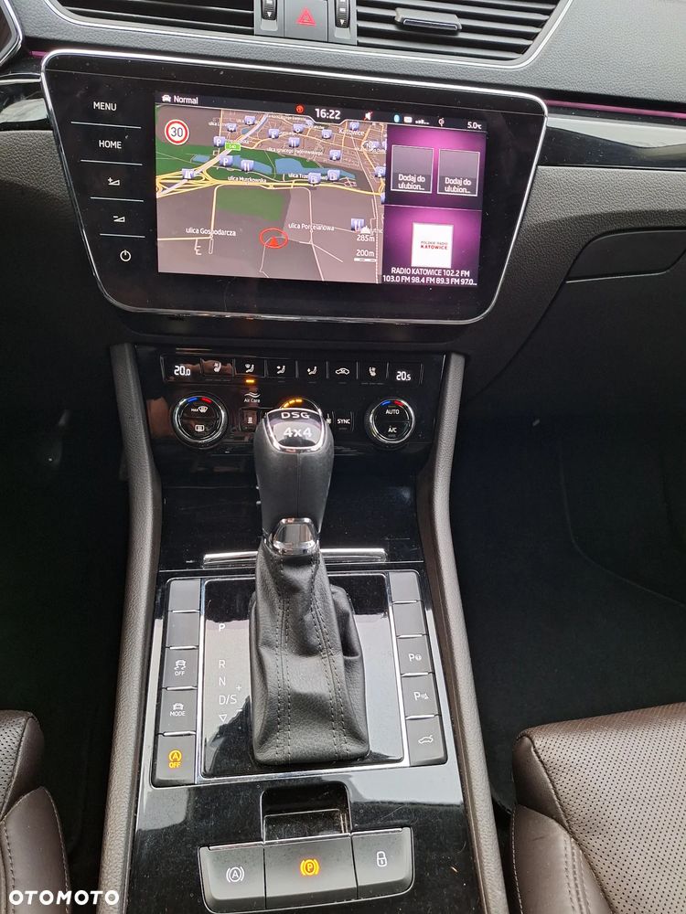 Skoda Superb 2.0 TDI 4x4 DSG L&K - 15