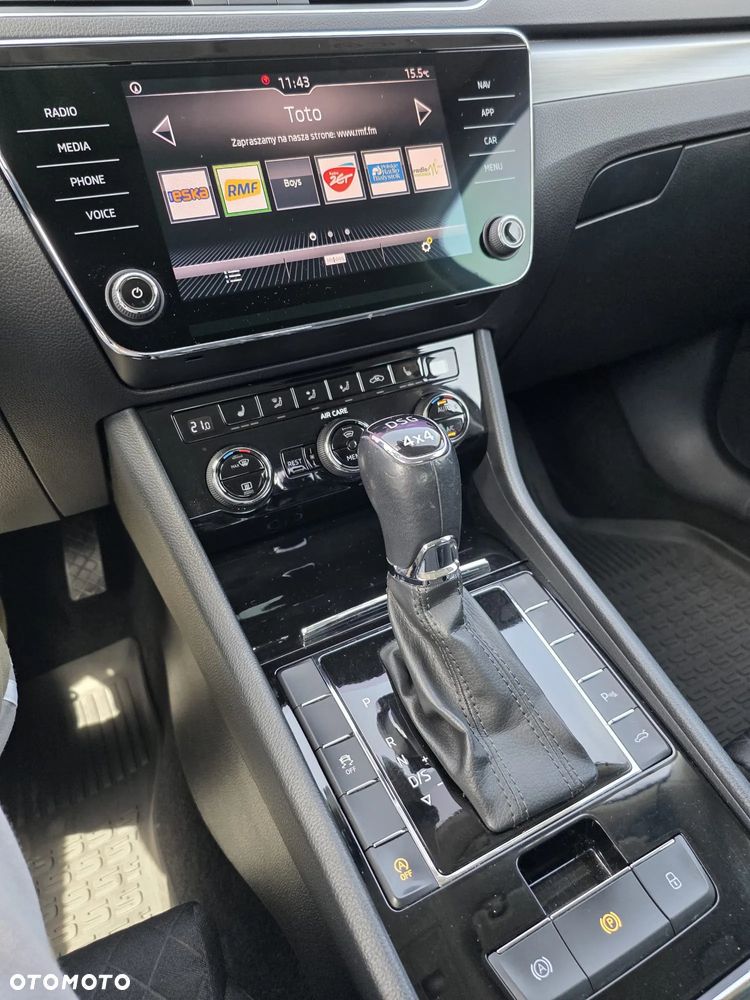 Skoda Superb 2.0 TDI 4x4 Style DSG - 13