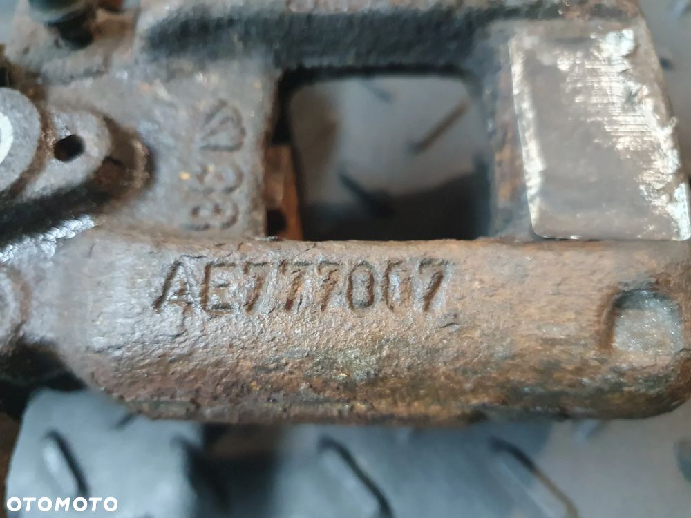 ZACISK PRAWY TYŁ OPEL GRANDLAND SUV - 2