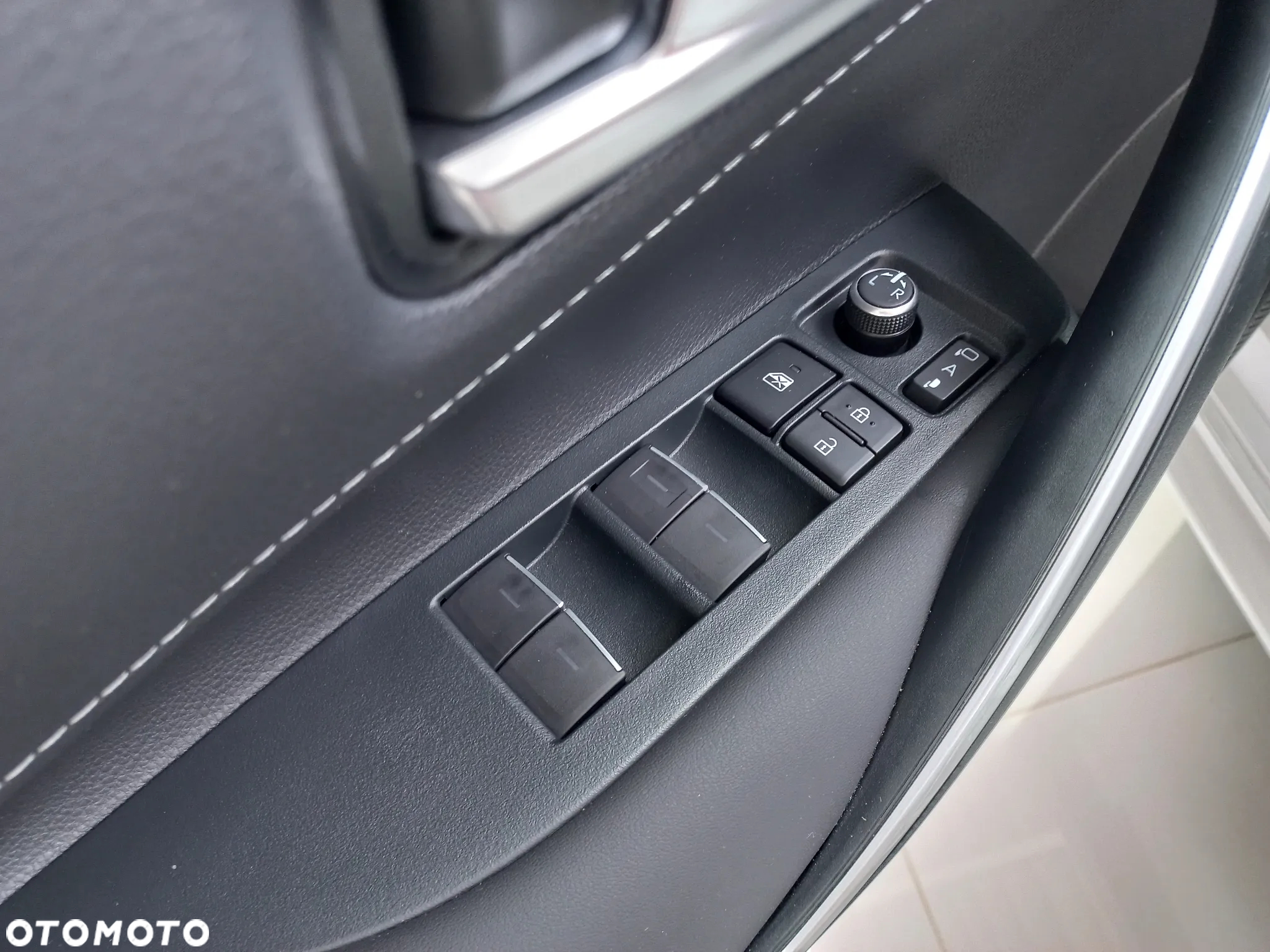 Suzuki Swace 1.8 Hybrid Elegance CVT - 15