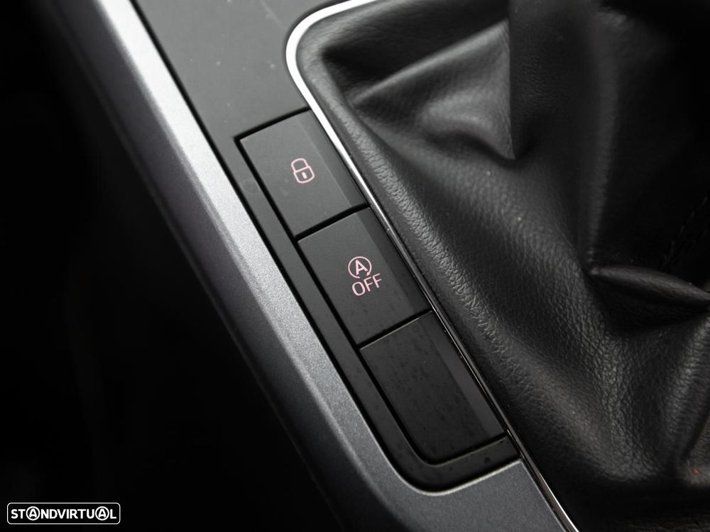 SEAT Arona - 16