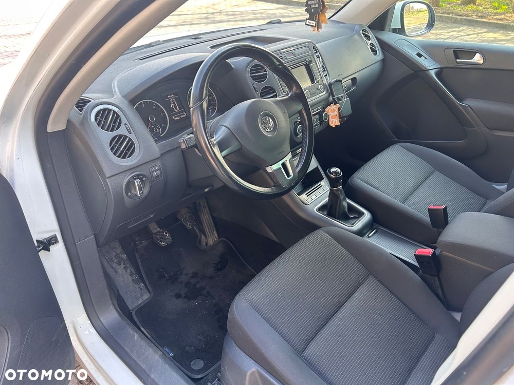 Volkswagen Tiguan 2.0 TDI DPF BlueMotion Technology Exclusive - 13