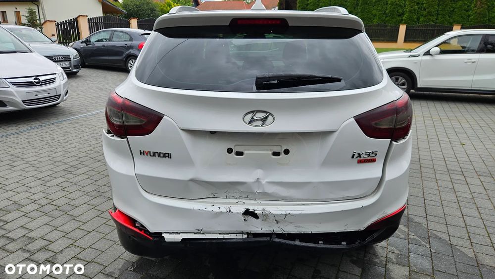Hyundai ix35 1.7 CRDi 2WD blue Finale Gold - 10