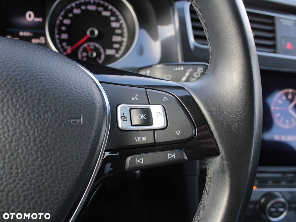 Volkswagen Golf 1.5 TSI BMT Comfortline - 20