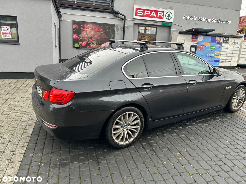 BMW Seria 5 528i xDrive Luxury Line - 3